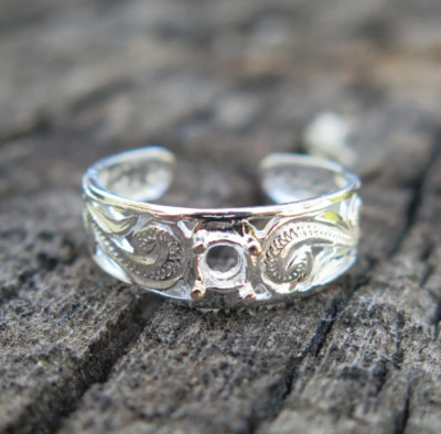 Sterling Silver Clear CZ Stone Traditional Hawaiian Scroll Toe Ring ...