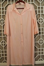 Vintage Vanity Fair Nightgown Womens Medium Pink Peach USA Made Nylon Comfort