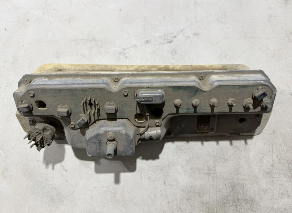 Plymouth Valiant 340 Duster 71 Dodge Demon 1970-71 cuadro de instrumentos medidores 120 Foto 4 de 4