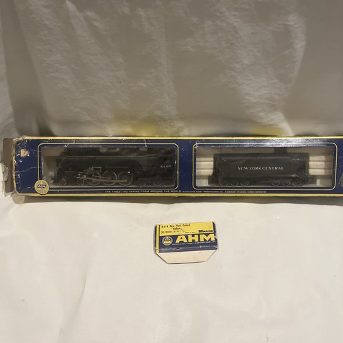 Locomotora de vapor HO - AHM 5096 New York Central 4-6-4 "Hudson" #5405 con caja | Zustand: New: Other (See Details)