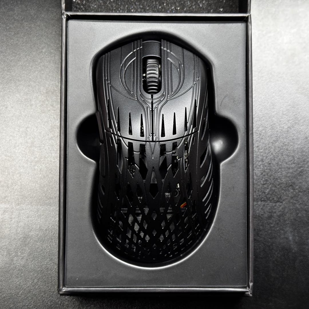 Pwnage Stormbreaker Wireless Gaming Mouse in Sleek Black Design