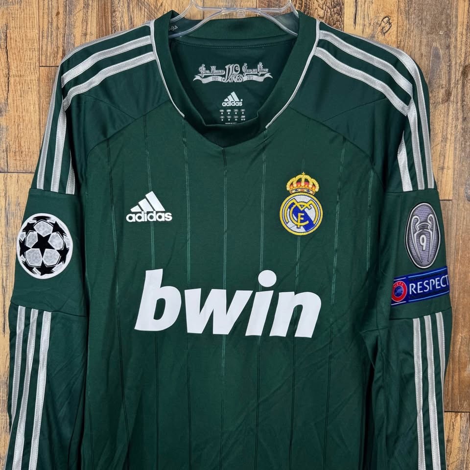 Real Madrid 2012-13 Third Long Sleeve Soccer Jersey KAKA #8 Men's
