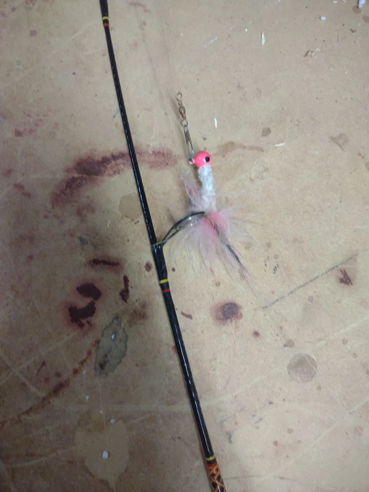 Shakespeare Ugly Stick Pro ICE 25" W/ Reel Action: Ultra Light 2090 - Image 4 of 4