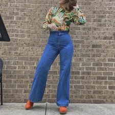 Vintage 70s Wrangler Pintuck Bell Bottom Denim Jeans 28  