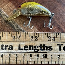 Vintage BOMBER Model A Crankbait Fishing lure Good Condition