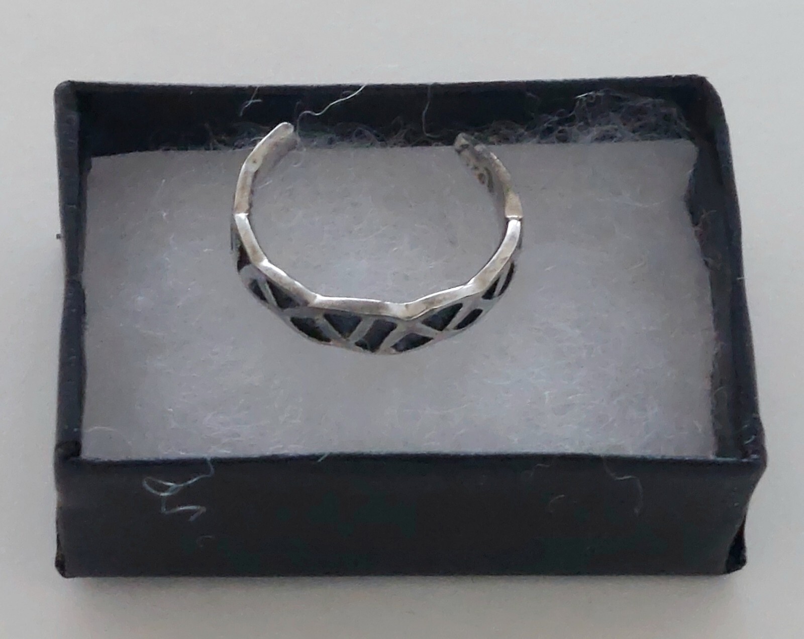 Sterling Silver Adjustable Toe Ring with Design - image 2