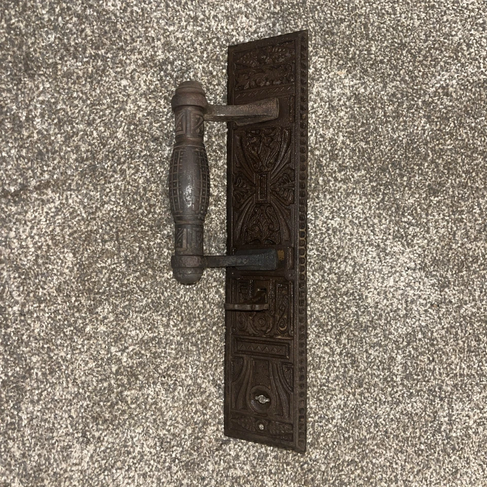 Antique 12 in. Cast Iron Thumb Latch Aesthetic Door Pull - Image 3 of 4