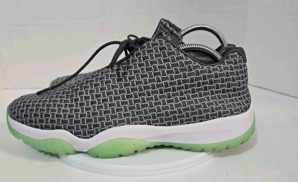 Jordan Future masculino baixo lobo cinza cintura esmeralda - Air Jordans tamanho 10.5 - Imagem 3 de 4