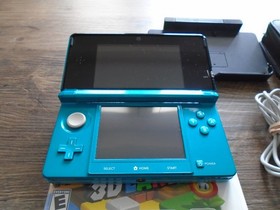 ONE OWNER Nintendo 3DS Aqua Blue CTR-001 w/ game, charger, stand, OEM stylus USA