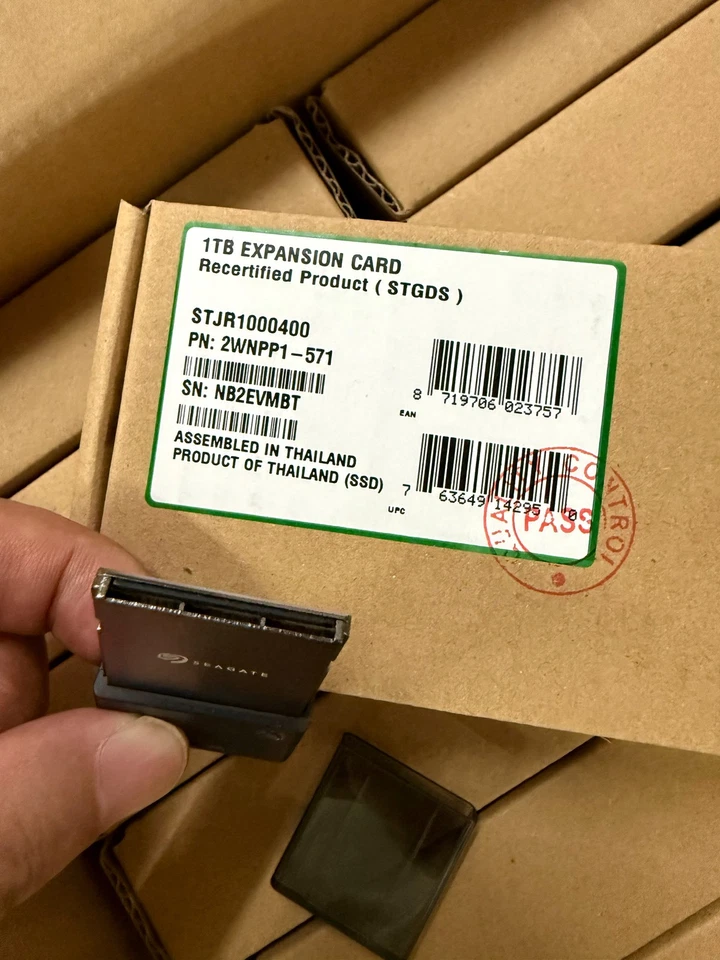 Seagate STJR1000400 1TB Storage Expansion Card for Xbox Series X/S SSD - Image 4 of 4