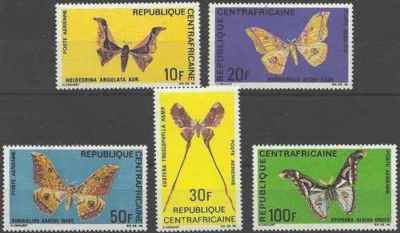 100 timbres Papillons du Monde