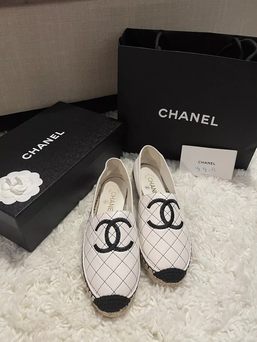 New in box Chanel Espadrilles Size 39 Lambskin shoes