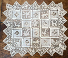 DENTELLE ANCIENNE  GRAND NAPPERON  FILET ET DENTELLE  - XIXème - fait main