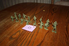 Marx Army Battleground 16-Piece Lot of Vintage American Soldiers Tank D - MPC