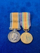 CONTEMPORARY MINIATURE WW1 BRITISH WAR AND VICTORY MEDAL PAIR