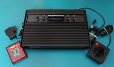 Lot Console Atari 2600 + Câbles + 1 Joystick +