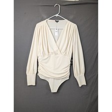 Express Cream Long Sleeve Ruched V-Neck Bodysuit Womens Medium NWT 5707