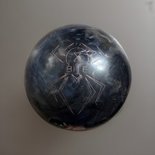 Hammer Black Widow Bite Bowling Ball 15 Lbs.