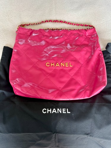CHANEL 22 MEDIUM QUILTED LEATHER SHOULDER BAG - PINK, 2025, IMMACULATE