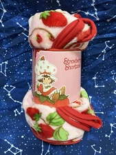 NEW Strawberry Shortcake Travel Blanket 40 x 50 inches Soft Plush Throw VHTF Red