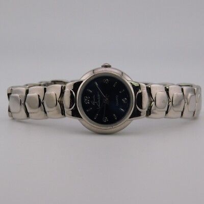 Gloria Vanderbilt Silver Tone Quartz Analog Women