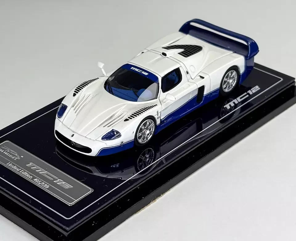 YM 1:64 White MC12 Stradale V12 Racing Sports Model Diecast Resin