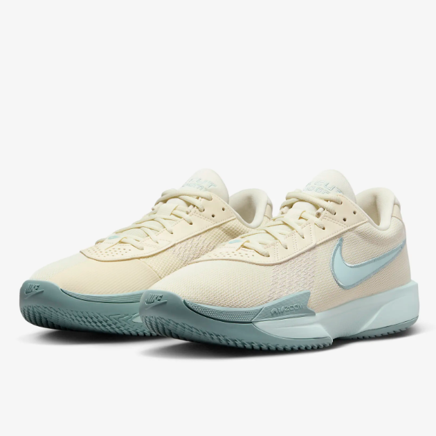 NIKE GT CUT 3 アカデミー　26センチ　ココナッツのみ Nike G.T. Cut Academy EP 'Coconut Milk/Jade Ice' (FB2598-102