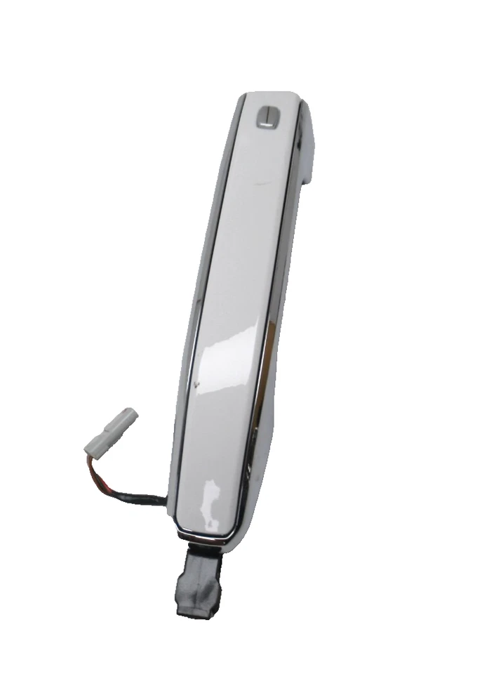 Front Door Handle Left or Right Crystal White w/ Cap 2021-25 GMC Yukon Yukon XL - Image 3 of 4