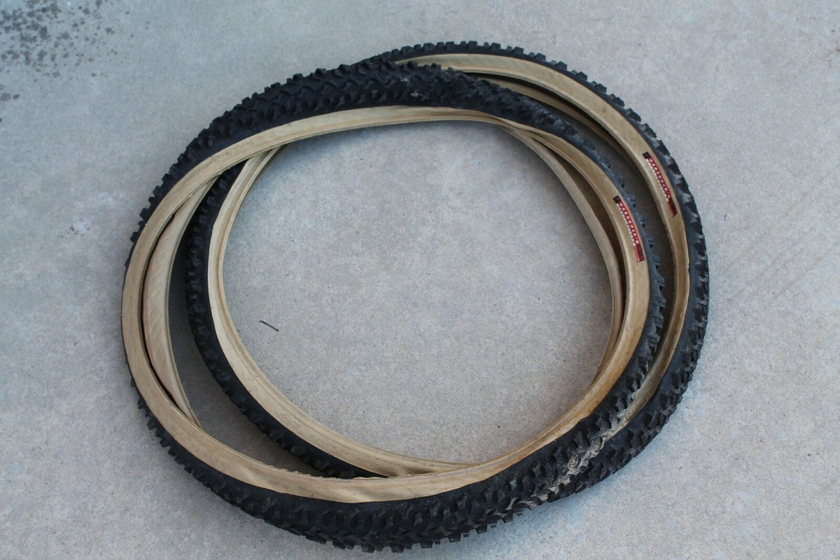 Nos Set De Couvre-Temps Rétro SPECIALIZED HARDROCK R 26 X 1,95