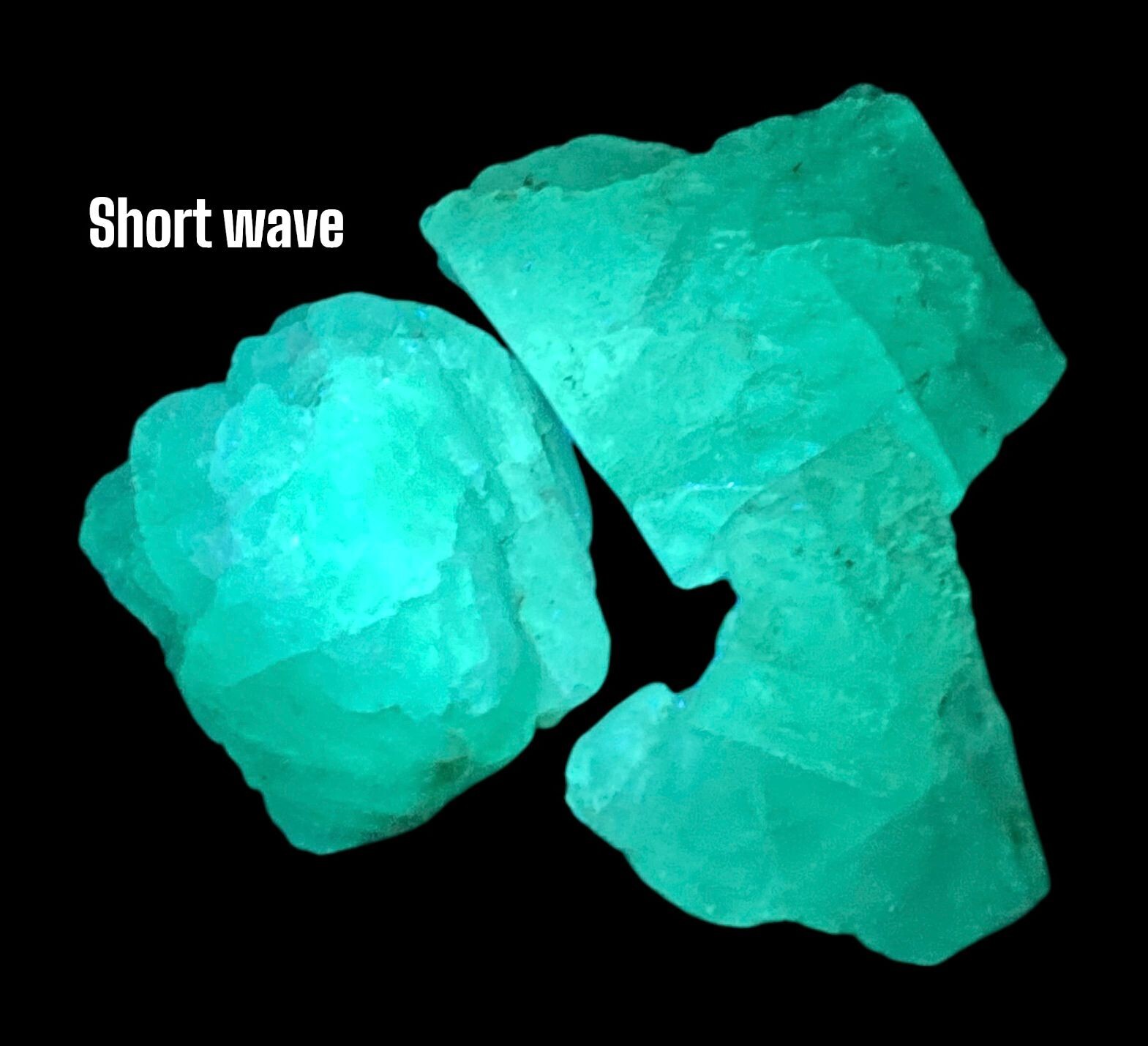 38GM Vibrant Green Fluorite Specimen from Pakistan Fluorescent Under UV