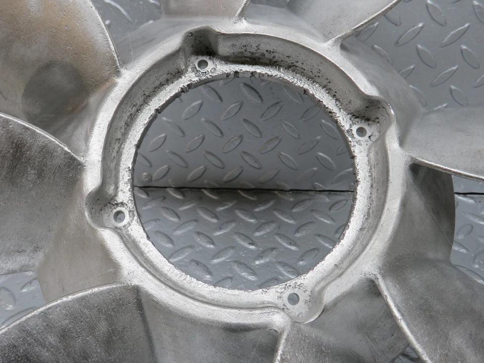 ⚙40055⚙ Mercedes-Benz R107 350SL Engine Cooling Fan - Image 3 of 4