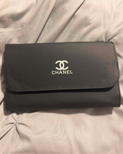 NEW CHANEL BRUSH SET WITH 12 BRUSHES  BLACK CASE ANY MAKEUP LOVERS DREAM GWP 