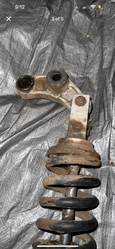 Amortiguador de suspensión trasera ajustable Pro-Action diseñado para una Kawasaki KX250 2005  Foto 2 de 4