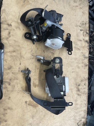 MAZDA MX5 NC MK3 (2005 - 2015) PAIR OF SEAT BELTS - BLACK LEFT and RIGHT BOTH - Picture 2 of 2