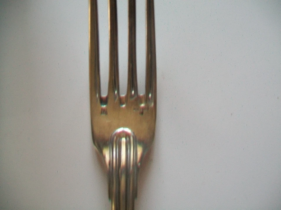 ERCUIS : COFFRET COUVERT  METAL ARGENTE MODELE "COQUILLE" - Photo 4/4