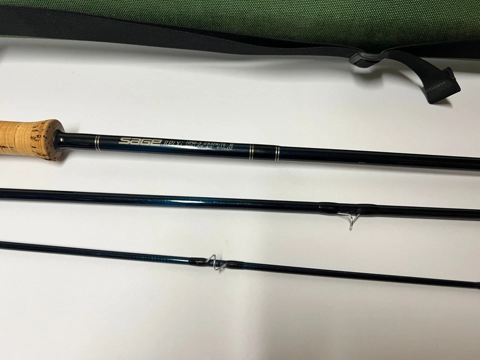Sage RPLXi 1090-3 Graphite III Fly Rod w/Nice Rod Reel Carrying Case - Image 4 of 4