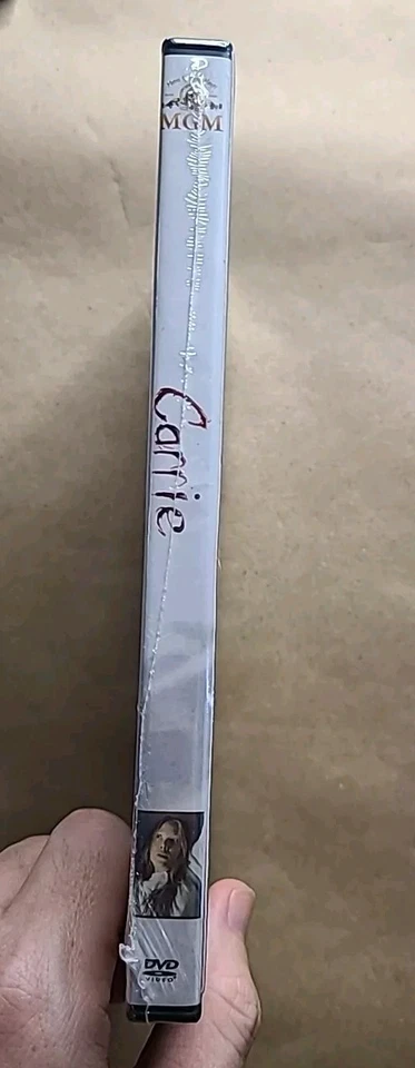 Carrie [1976] (DVD, 2017, Limited Edition Art Card Cover) - Image 3 of 3