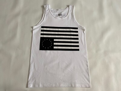 Black Scale White Graphic T-Shirt Size S