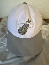 Miami Heat Hat Grey White Cap Logo Mitchell & Ness (READ Details)