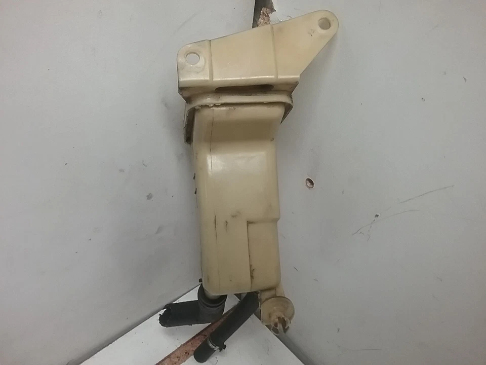 Botella depósito dirección asistida Audi A6 1998-2004 (sedán de 4 puertas) Foto 4 de 4