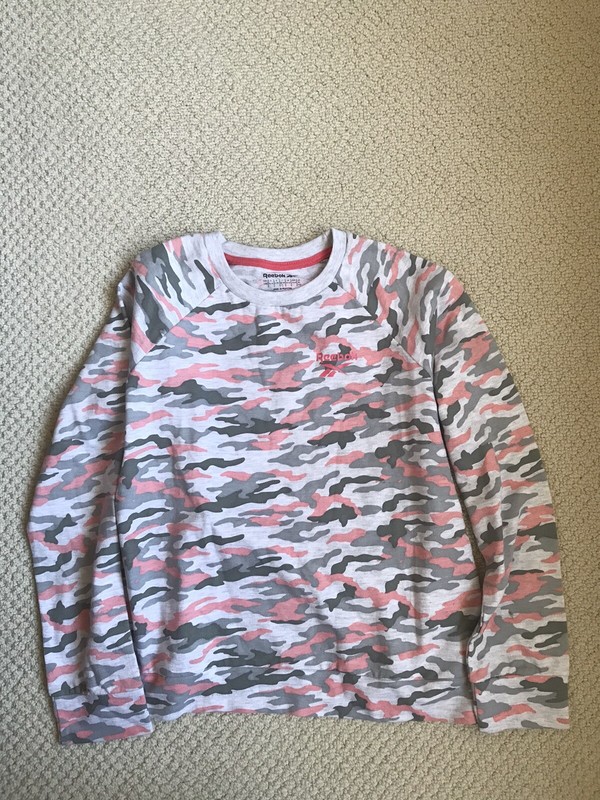 REEBOK New Youth Girls Size XL 14-16 Lightweight Pink/Gray Camo Sweatshirt NWT