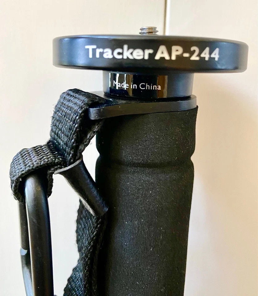 Vanguard Tracker AP-244 Monopod Aluminum Alloy Adjustable Rubber Ft -3 Stage Leg - Image 2 of 4