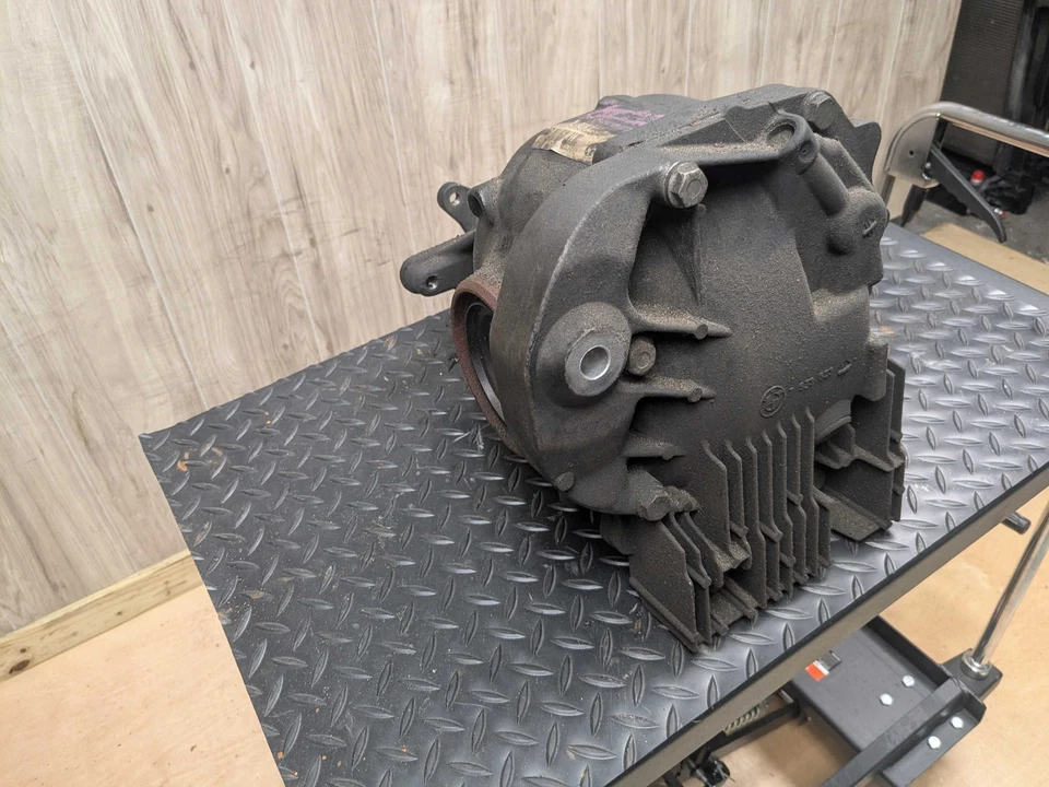 OEM BMW F01* F02 750* Alpina B7 N63 Rear Differential Gearbox Carrier 3.46 111k Foto 2 de 4