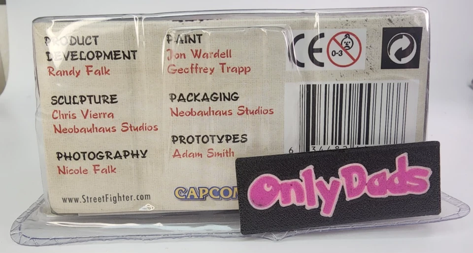 Figura de acción NECA Akuma Street Fighter IV Capcom Ronda 2 Foto 3 de 4