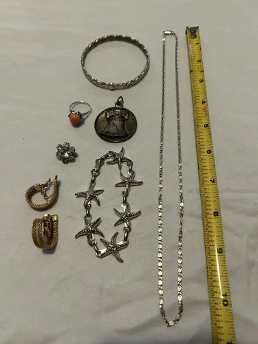 Vtg Costume Jewelry Lot - Silver & Gold Bracelets, Necklaces, Rings, Pendants