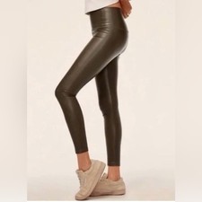 Aritzia Wilfred Free Daria High Rise Faux Leather Leggings Pants XS Olive green