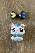 Littlest Pet Shop LPS Authentic #2439 Baby Husky White & Grey Dog Blind Bag Pet