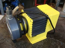 LMI MILTON ROY METERING PUMP C741-34 120VAC 3.5A 20.00GPH 25PSI