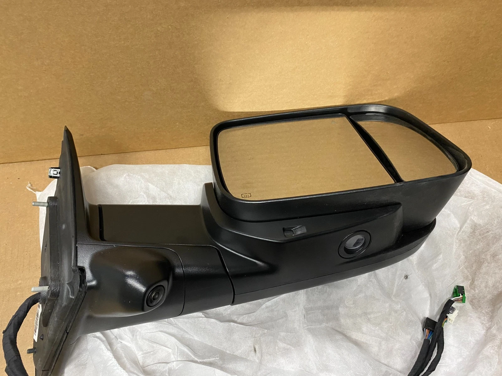 2019-22 Ram 2500 Right Side Signal Towing Door Mirror OEM Blind Spot Camera