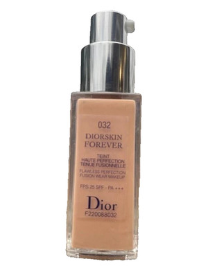 CHRISTIAN DIOR DIORSKIN FOREVER 032 FLAWLESS FOUNDATION 1 OZ NWOB HAS CAP